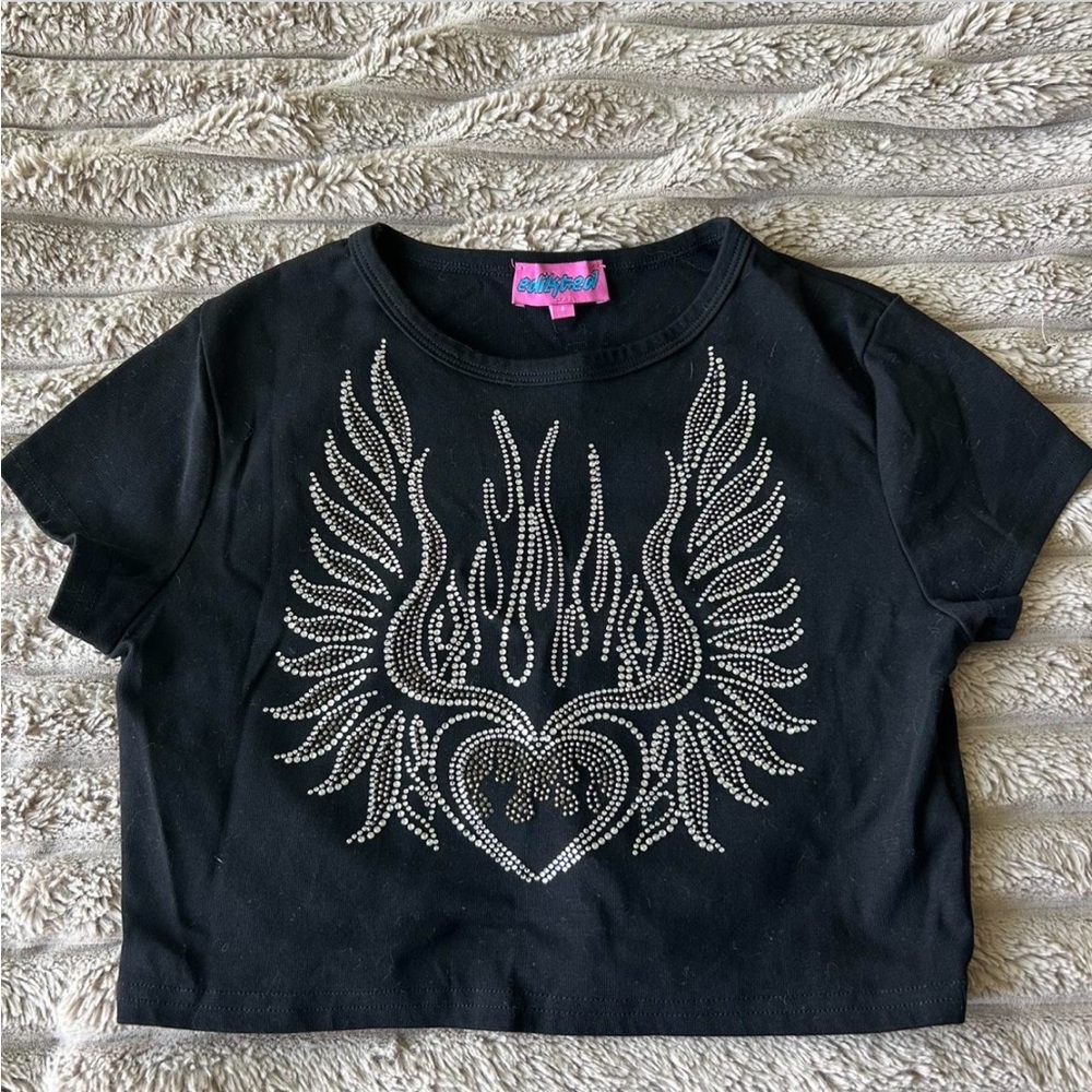 Black Rhinestone Winged Heart Edikted Tee